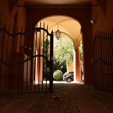 Appartement Il Nome Della Rosa à Bologne Extérieur photo